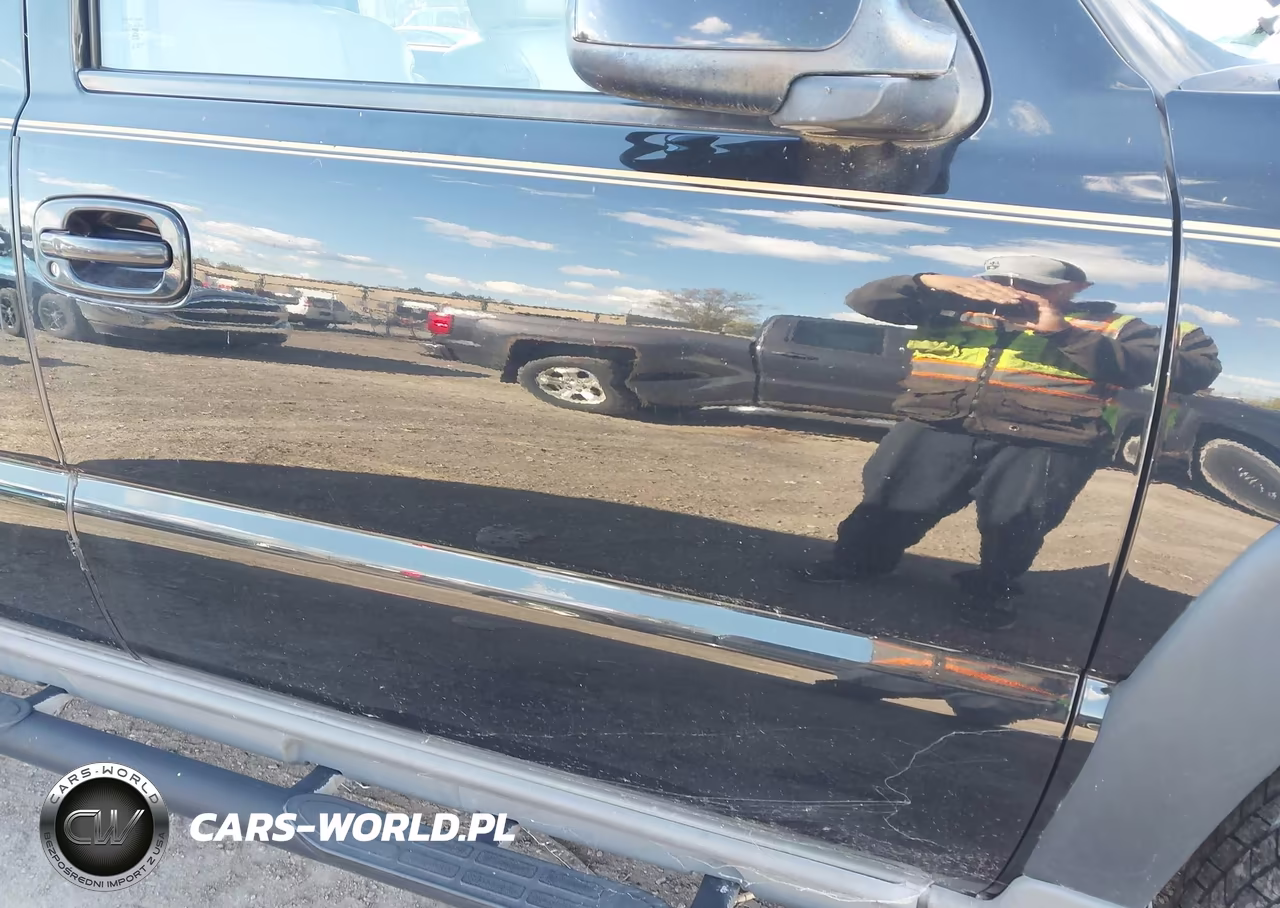 2003 Chevrolet Suburban 1500 Z71 VIN:3GNFK16Z33G331078 - 6
