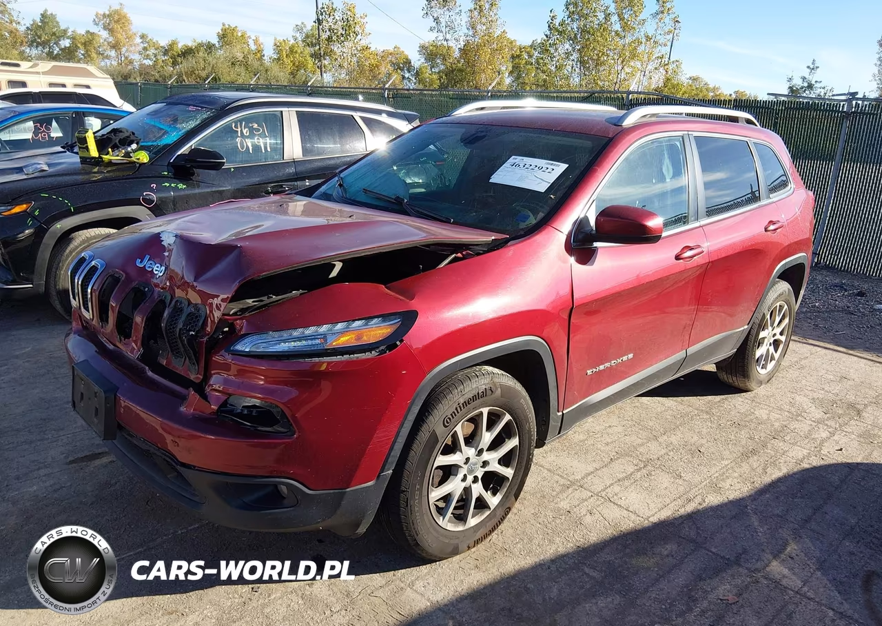2017 Jeep Cherokee Latitude 4X4 VIN:1C4PJMCS6HW583103 - 2
