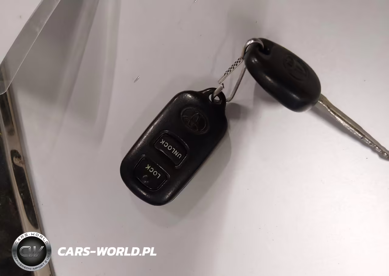 2005 Toyota Corolla S VIN:1NXBR32E95Z382923 - 11