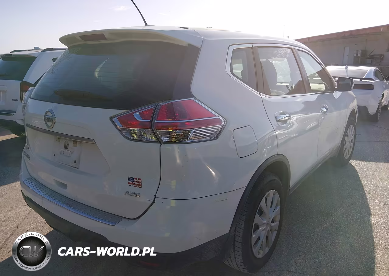2015 Nissan Rogue S VIN:5N1AT2MV4FC883777 - 4