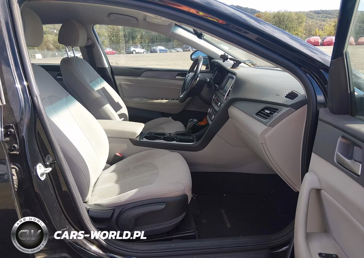 2018 Hyundai Sonata Sel+ VIN:5NPE34AF0JH713444 - 5