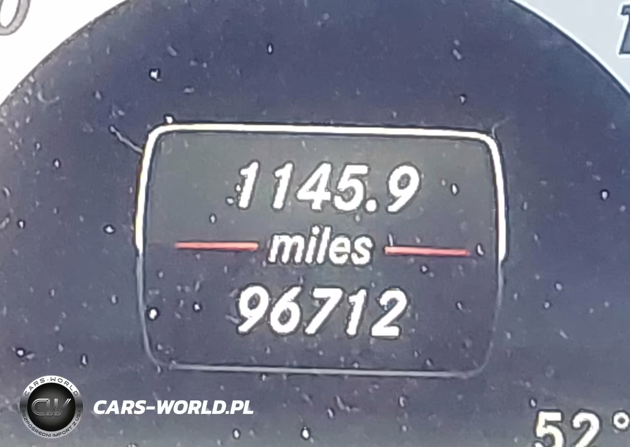 2016 Mercedes-Benz E 350 4Matic VIN:WDDHF8JB4GB260101 - 16