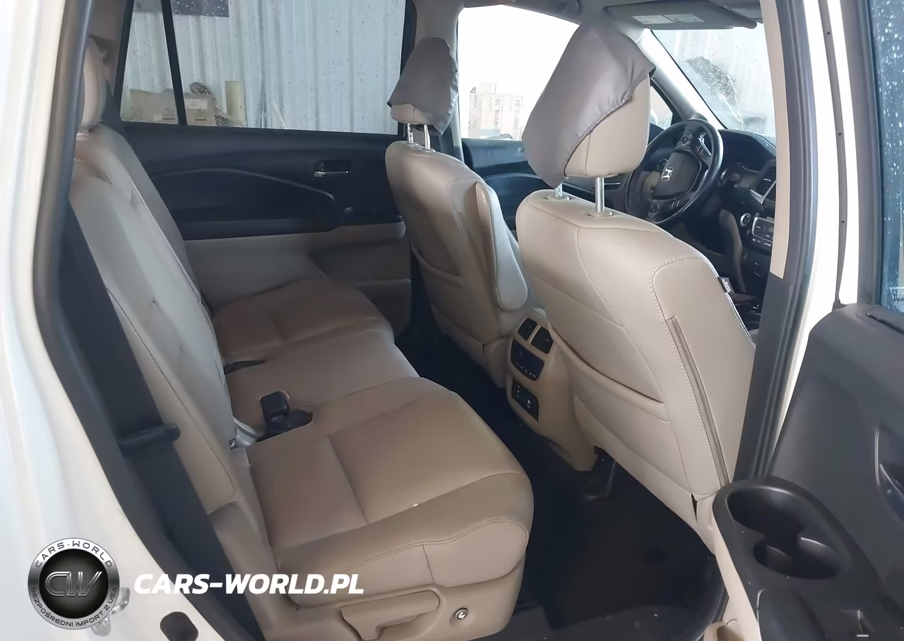 2017 Honda Pilot Touring VIN:5FNYF6H95HB092632 - 8
