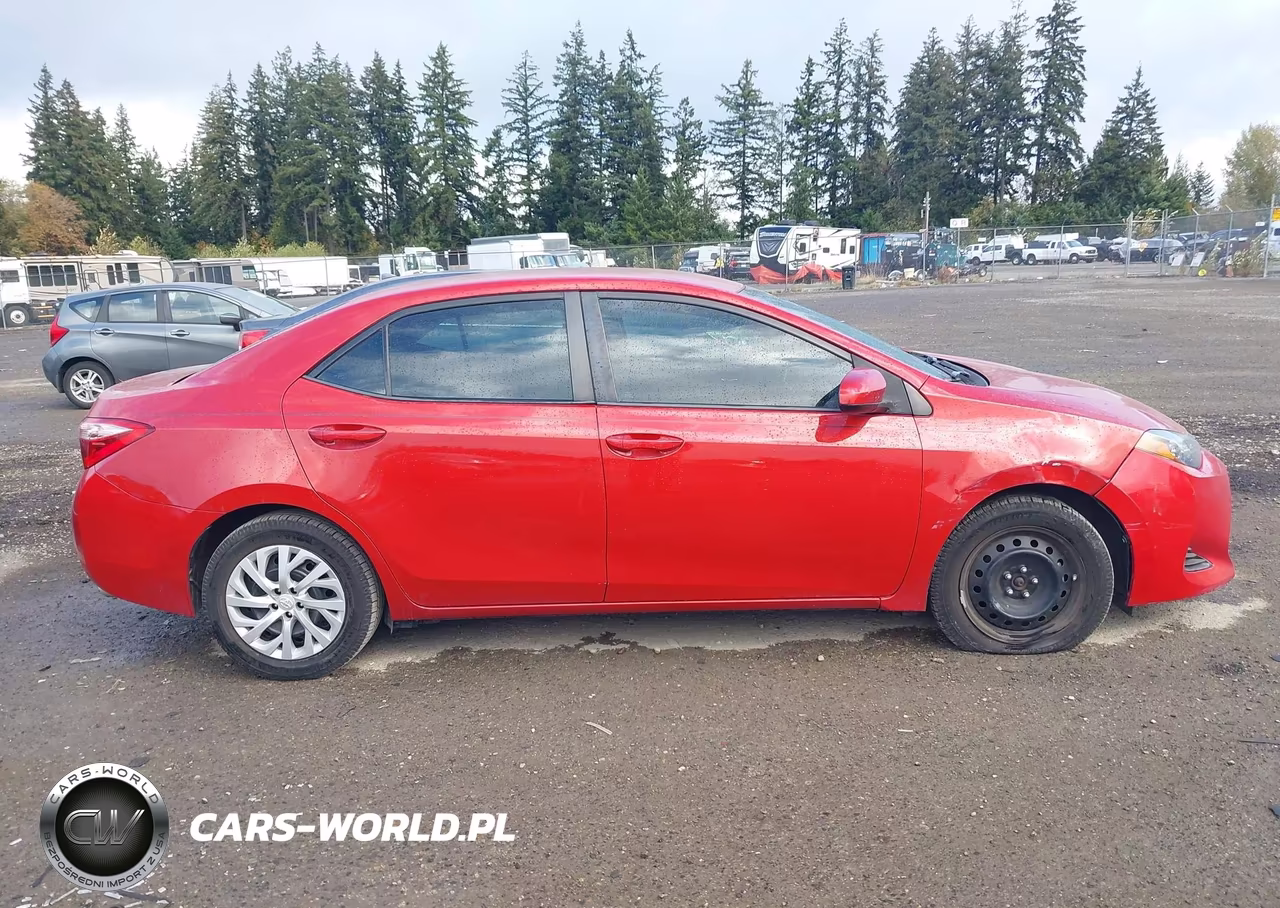 2019 Toyota Corolla Le VIN:5YFBURHE3KP936821 - 13