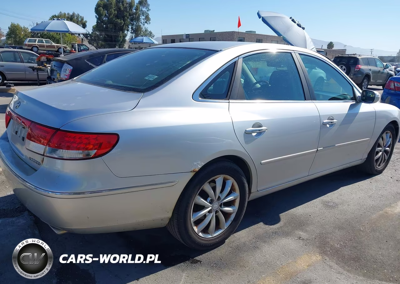 2007 Hyundai Azera Limited-Se VIN:KMHFC46F47A190289 - 4