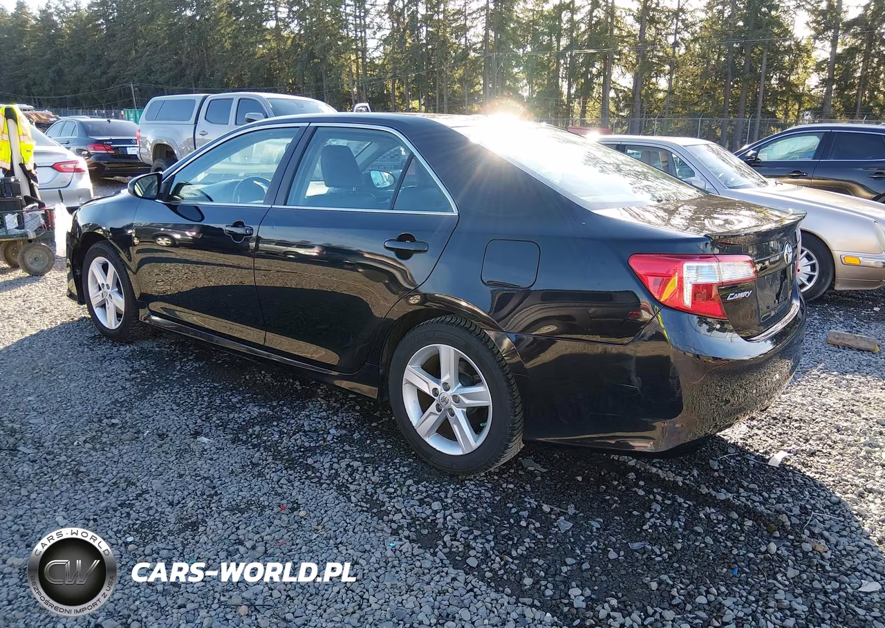 2013 Toyota Camry Se VIN:4T1BF1FK0DU260592 - 3