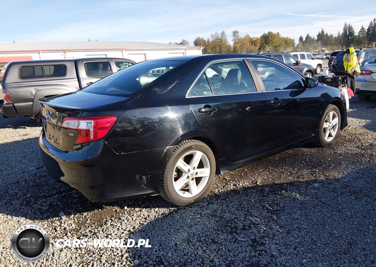 2013 Toyota Camry Se VIN:4T1BF1FK0DU260592 - 4