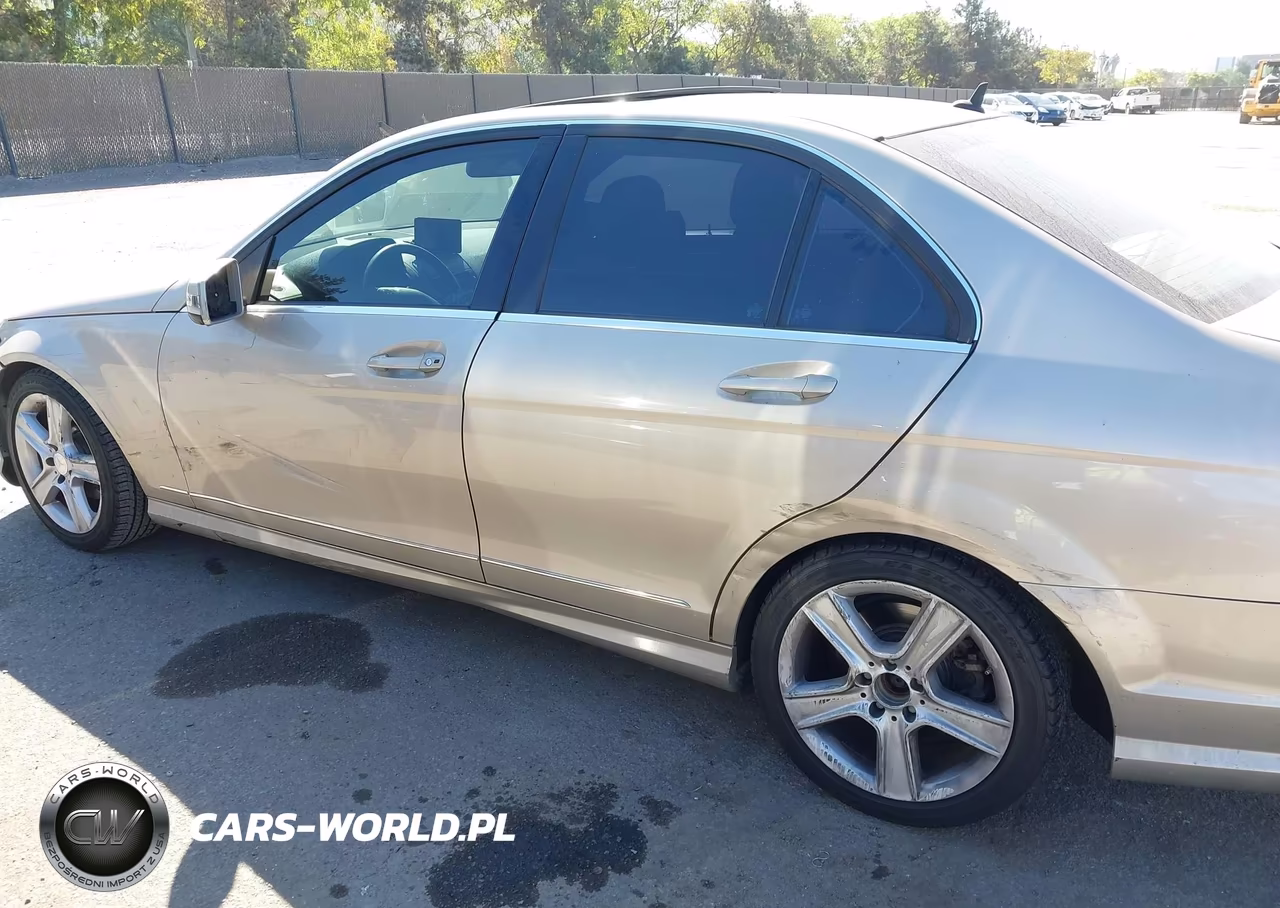 2011 Mercedes-Benz C 300 Luxury-Sport VIN:WDDGF5EB8BR136644 - 6