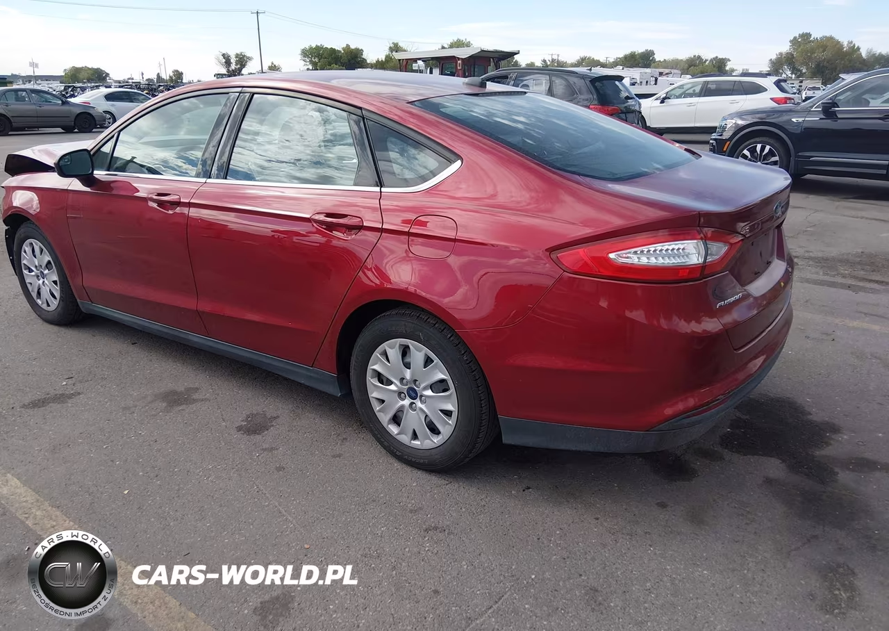 2014 Ford Fusion S VIN:3FA6P0G71ER391830 - 3