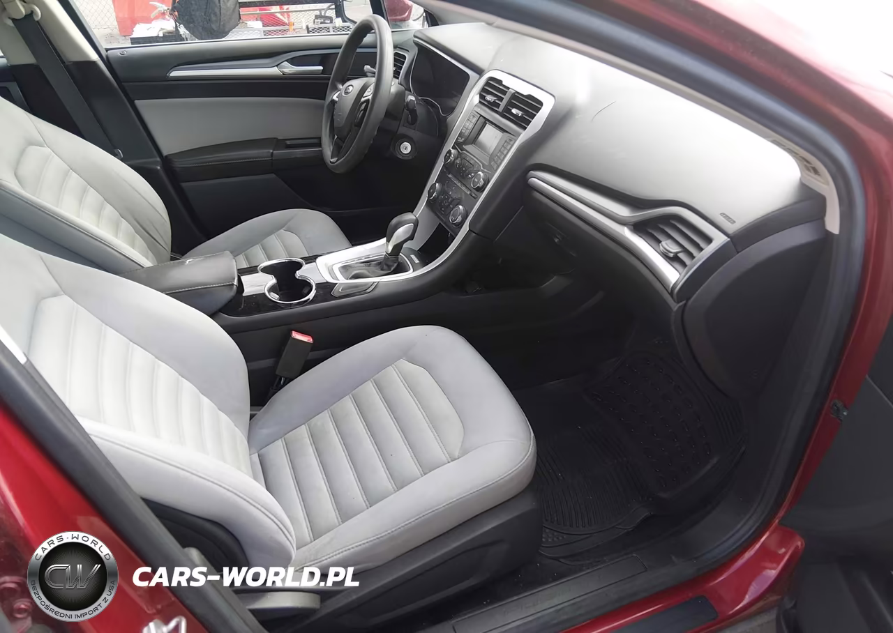 2014 Ford Fusion S VIN:3FA6P0G71ER391830 - 5