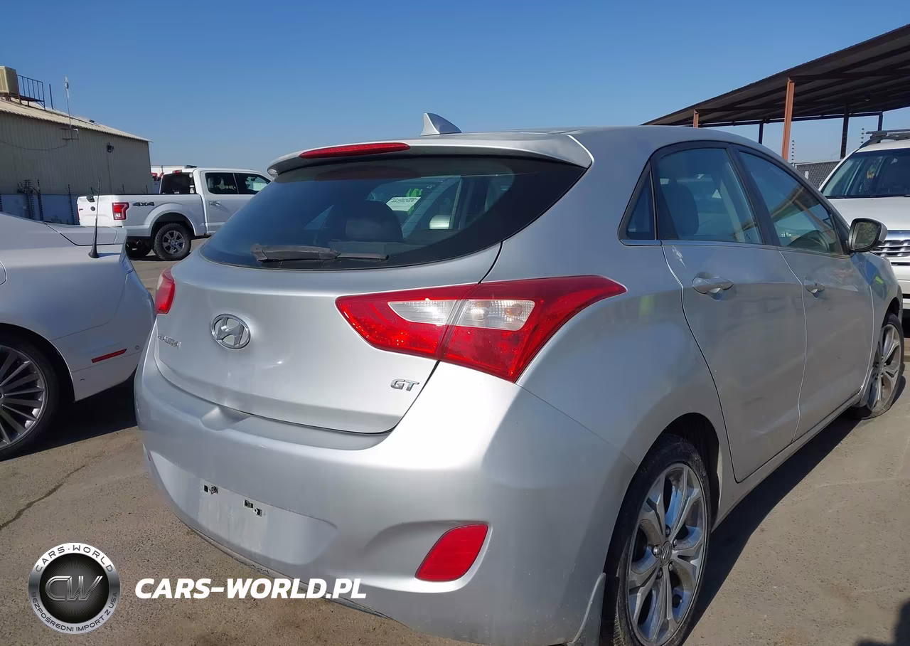 2013 Hyundai Elantra Gt VIN:KMHD35LE5DU124045 - 4