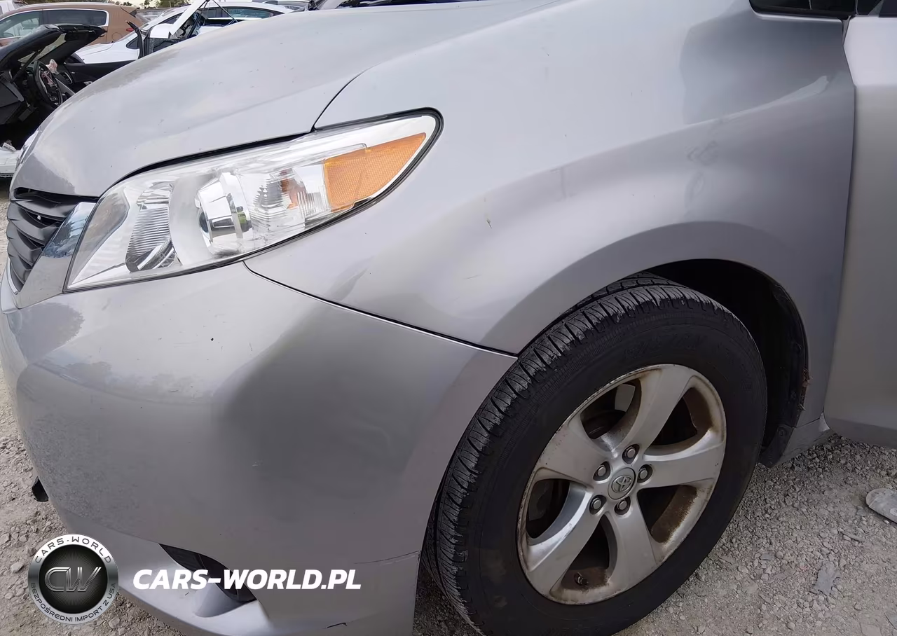 2014 Toyota Sienna Le V6 8 Passenger VIN:5TDKK3DC3ES474893 - 18