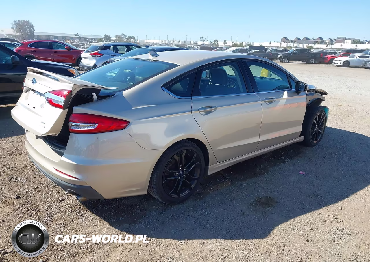 2019 Ford Fusion Se VIN:3FA6P0HD0KR201578 - 4