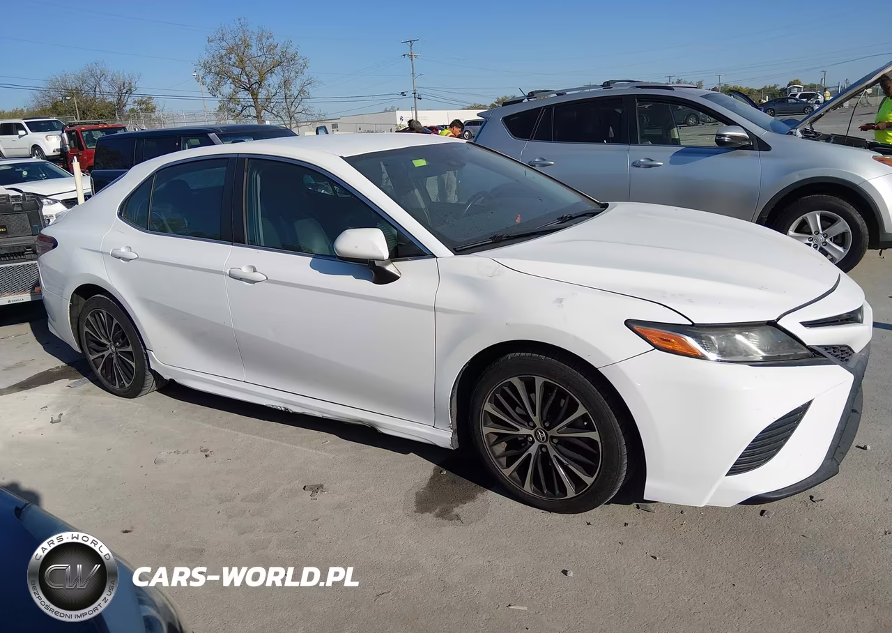 2018 Toyota Camry Se VIN:4T1B11HK4JU146117 - 13