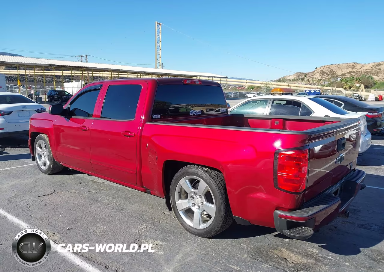 2018 Chevrolet Silverado 1500 1Lt VIN:3GCPCREC8JG145667 - 3