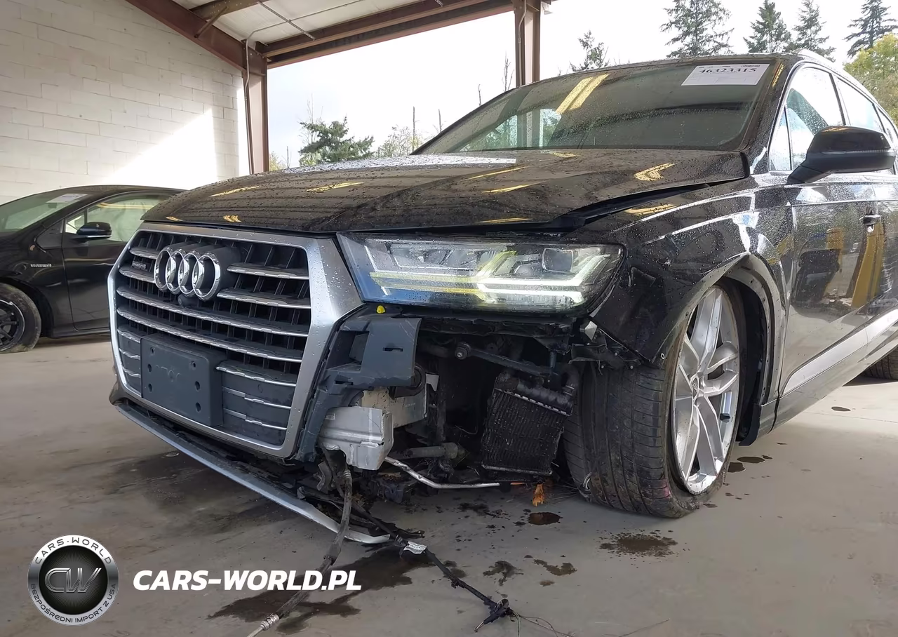 2017 Audi Q7 3.0T Premium VIN:WA1VAAF71HD023377 - 6