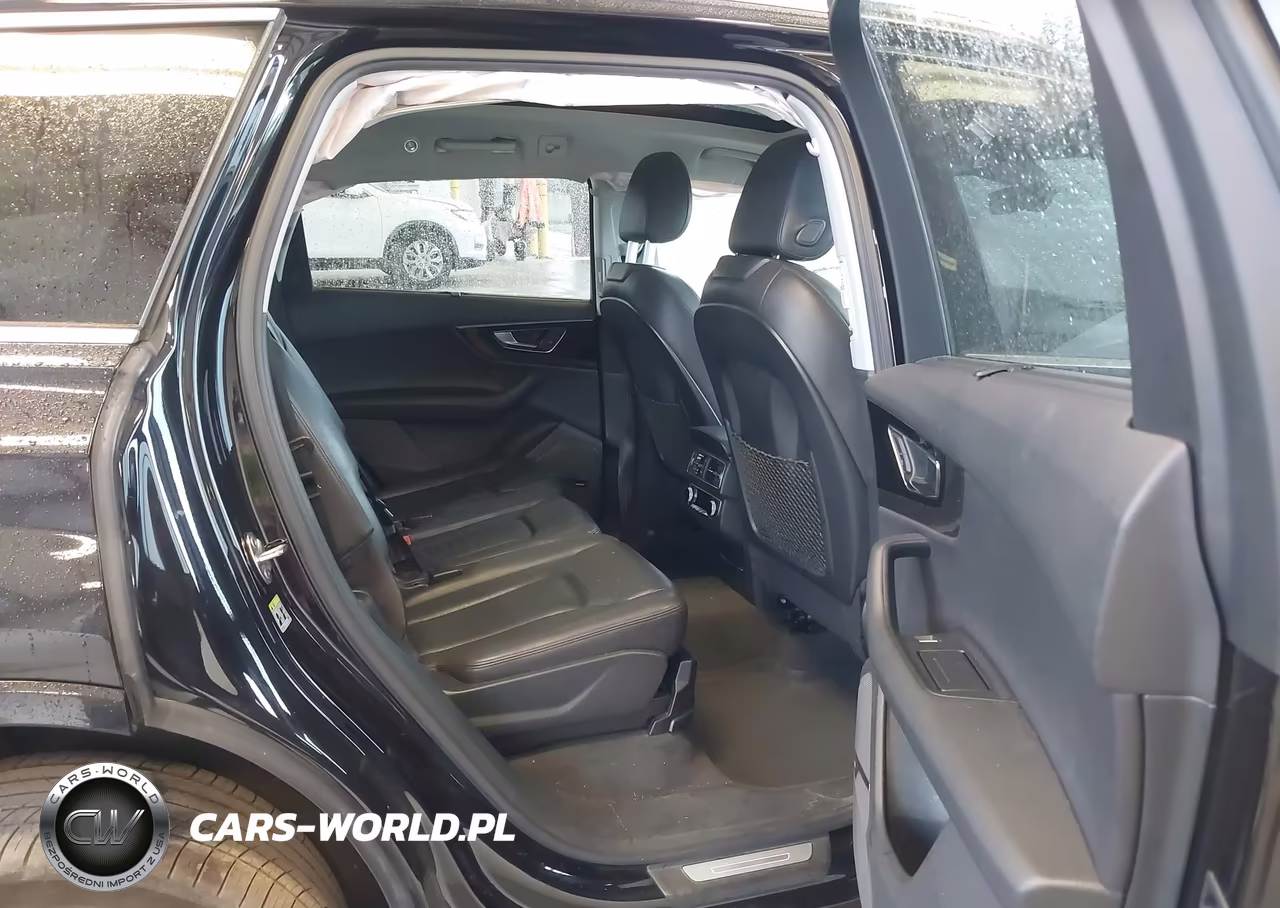 2017 Audi Q7 3.0T Premium VIN:WA1VAAF71HD023377 - 8