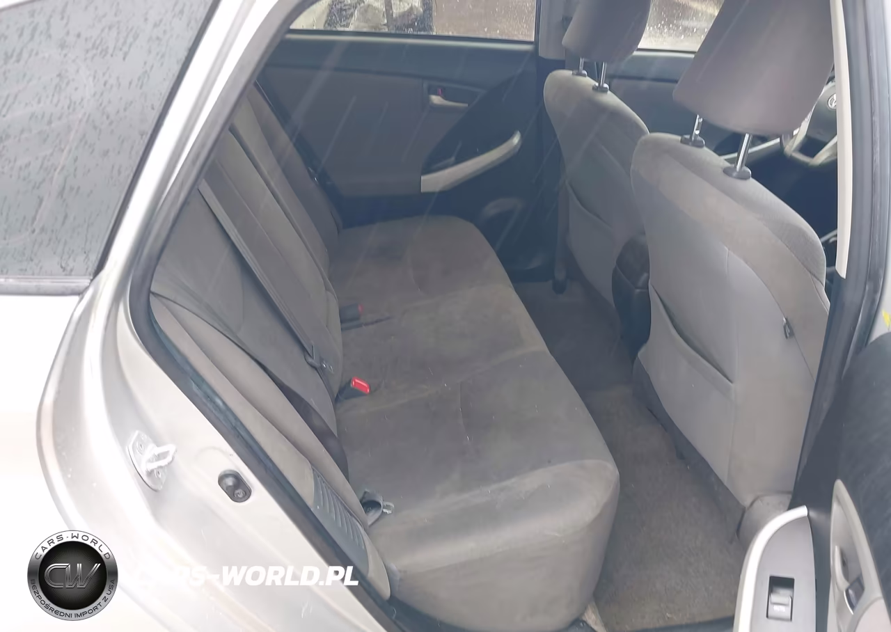 2015 Toyota Prius Two VIN:JTDKN3DU9F1997401 - 8