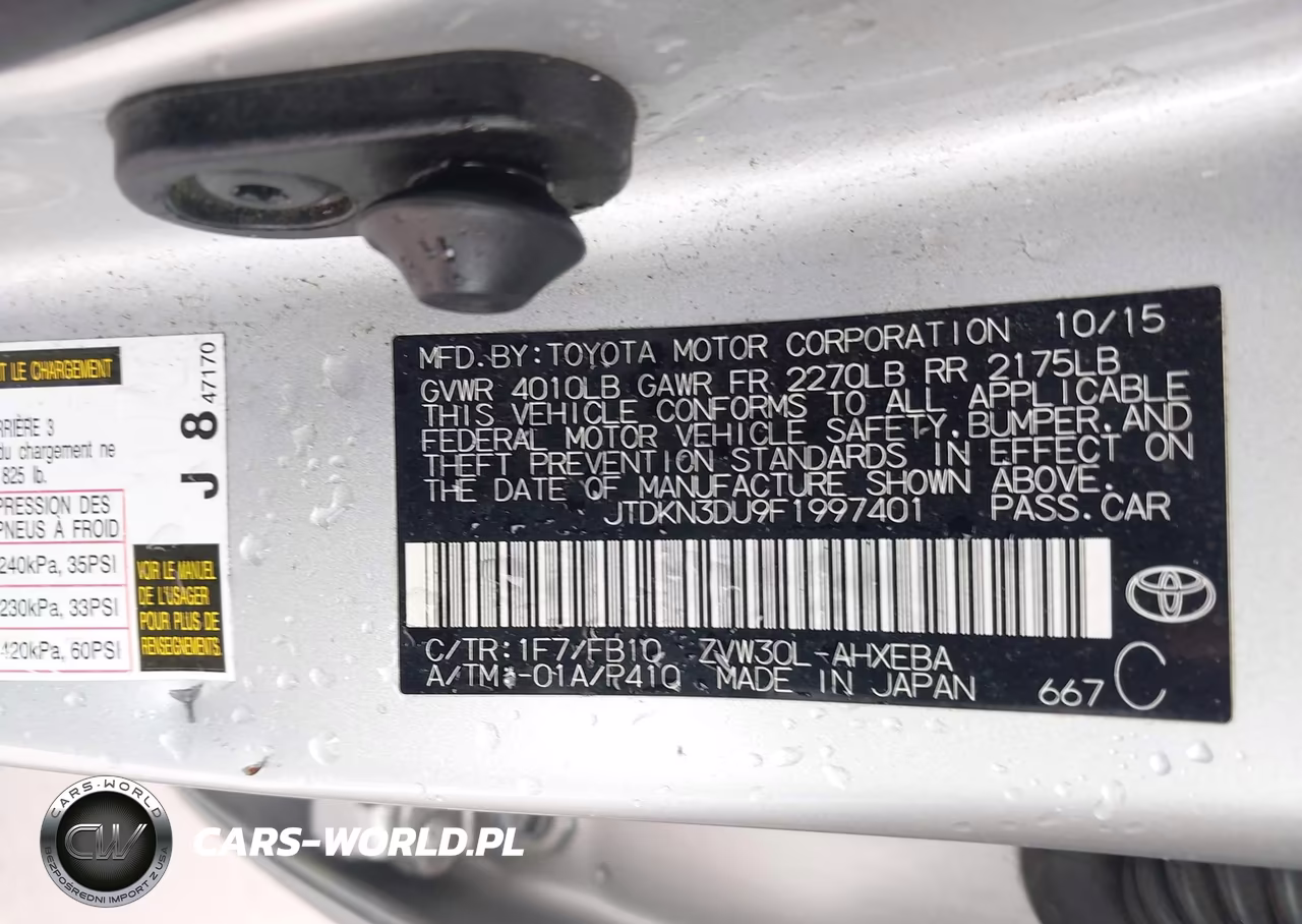 2015 Toyota Prius Two VIN:JTDKN3DU9F1997401 - 9
