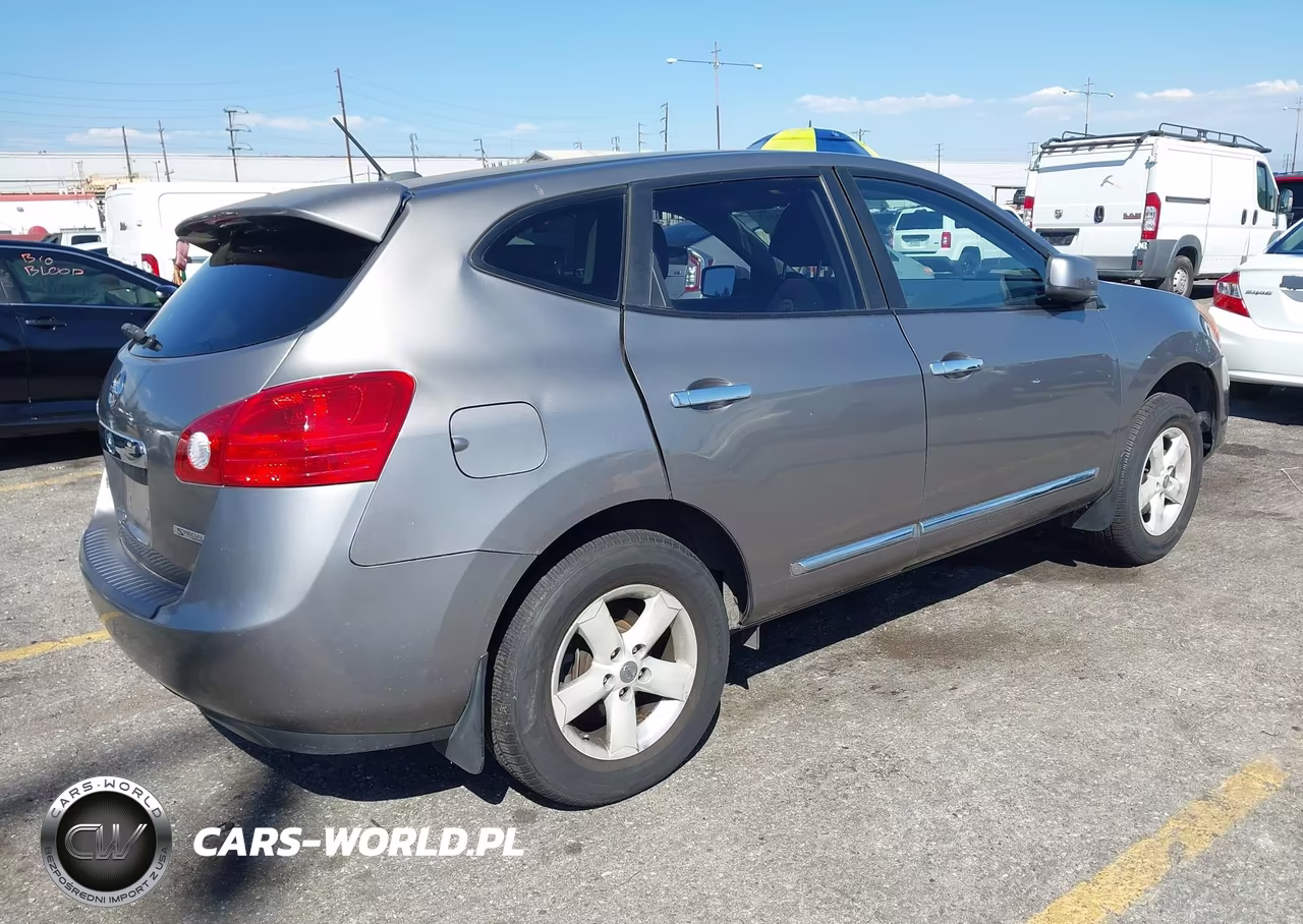 2013 Nissan Rogue S VIN:JN8AS5MTXDW505065 - 4