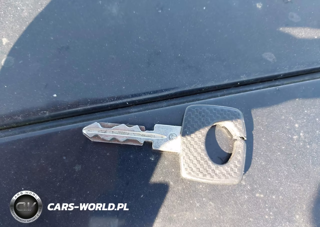 1992 Mercedes-Benz 300 Ce VIN:WDBEA51D5NB632519 - 11