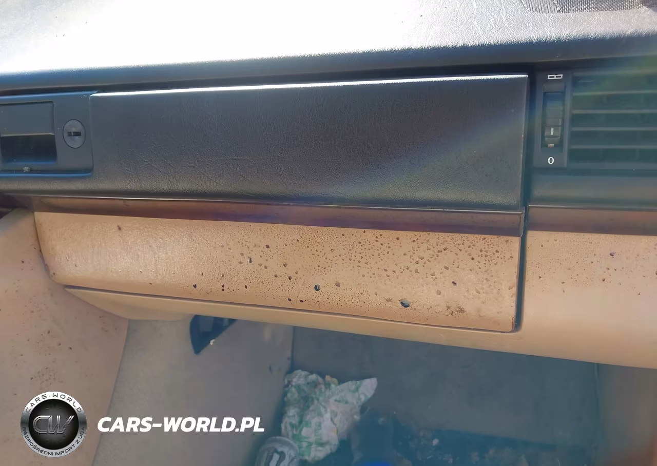 1992 Mercedes-Benz 300 Ce VIN:WDBEA51D5NB632519 - 13