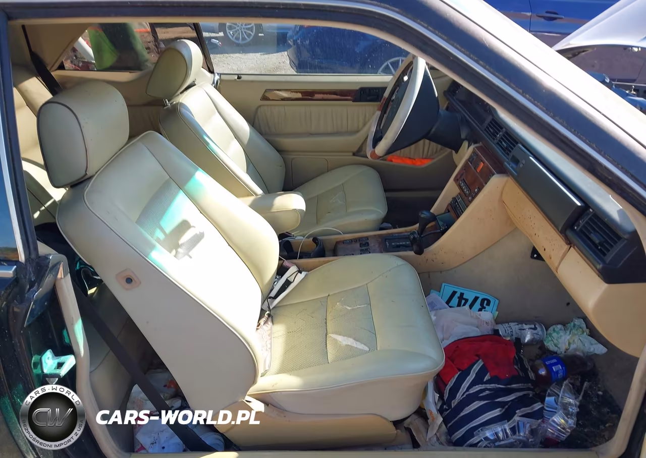 1992 Mercedes-Benz 300 Ce VIN:WDBEA51D5NB632519 - 5
