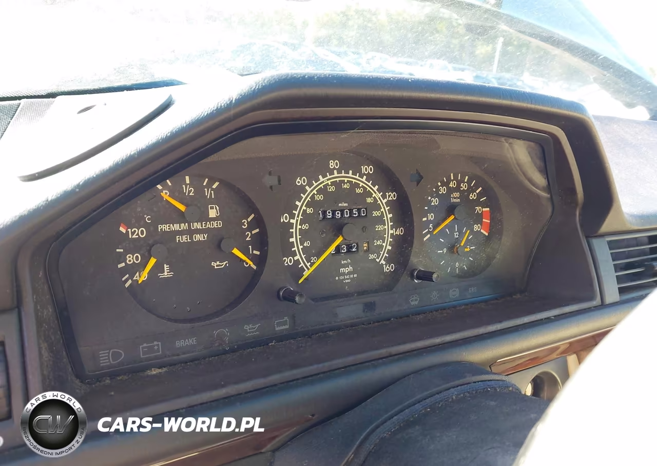 1992 Mercedes-Benz 300 Ce VIN:WDBEA51D5NB632519 - 7