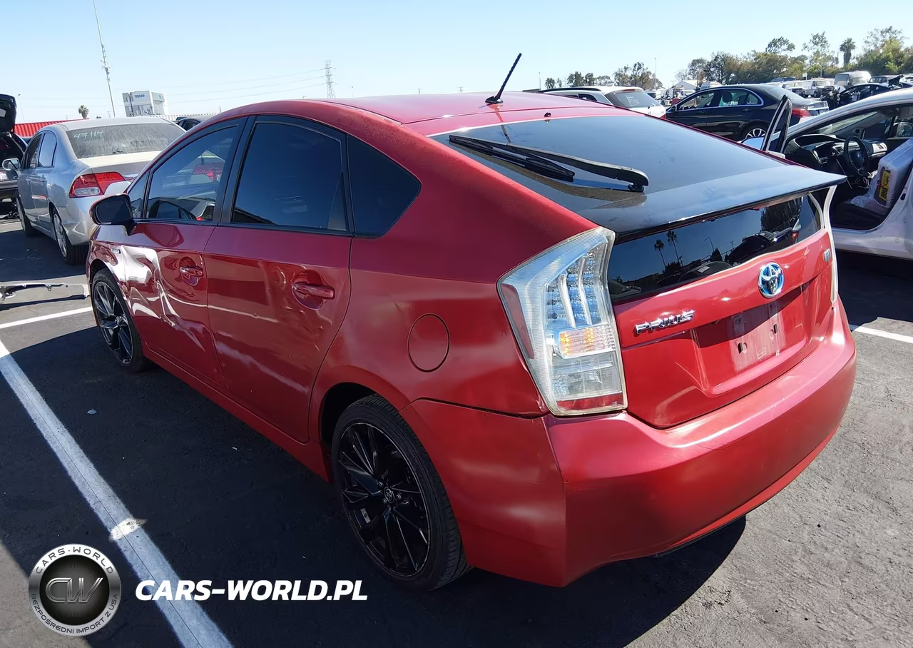 2015 Toyota Prius Two VIN:JTDKN3DU8F0440260 - 3