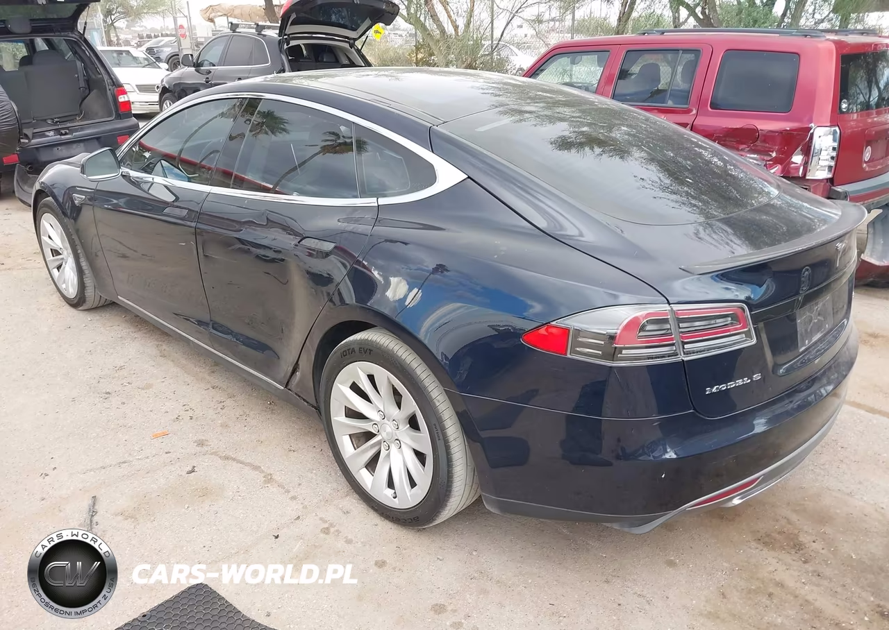 2013 Tesla Model S Performance VIN:5YJSA1CP0DFP13914 - 3