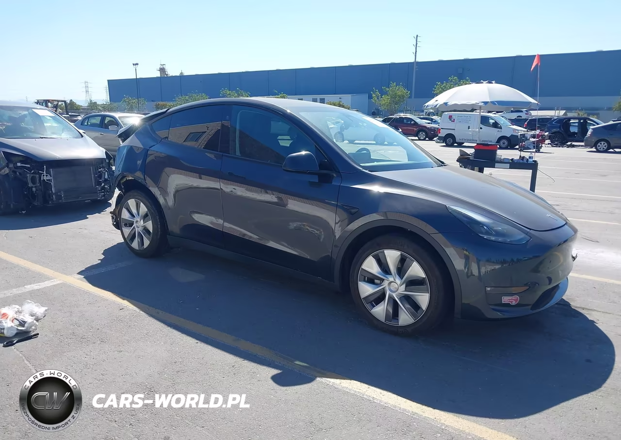 2024 Tesla Model Y Long Range Dual Motor All-Wheel Drive