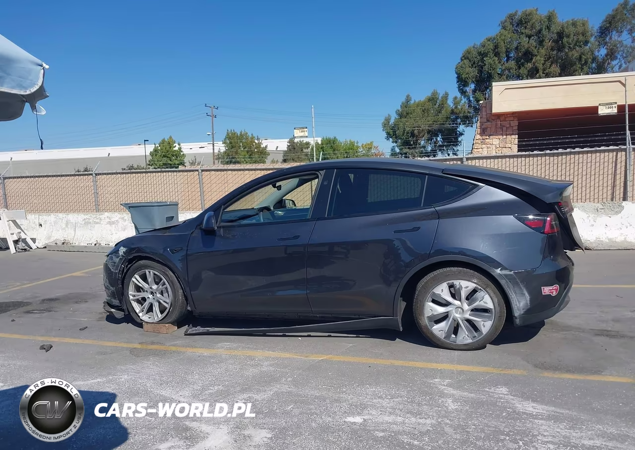 2024 Tesla Model Y Long Range Dual Motor All-Wheel Drive VIN:7SAYGDEE7RF075001 - 15