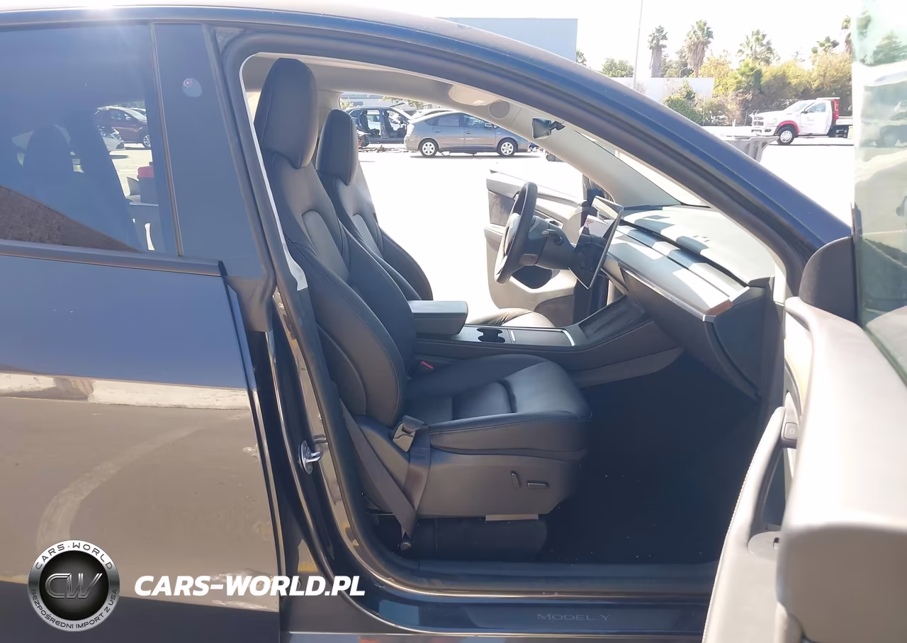 2024 Tesla Model Y Long Range Dual Motor All-Wheel Drive VIN:7SAYGDEE7RF075001 - 5