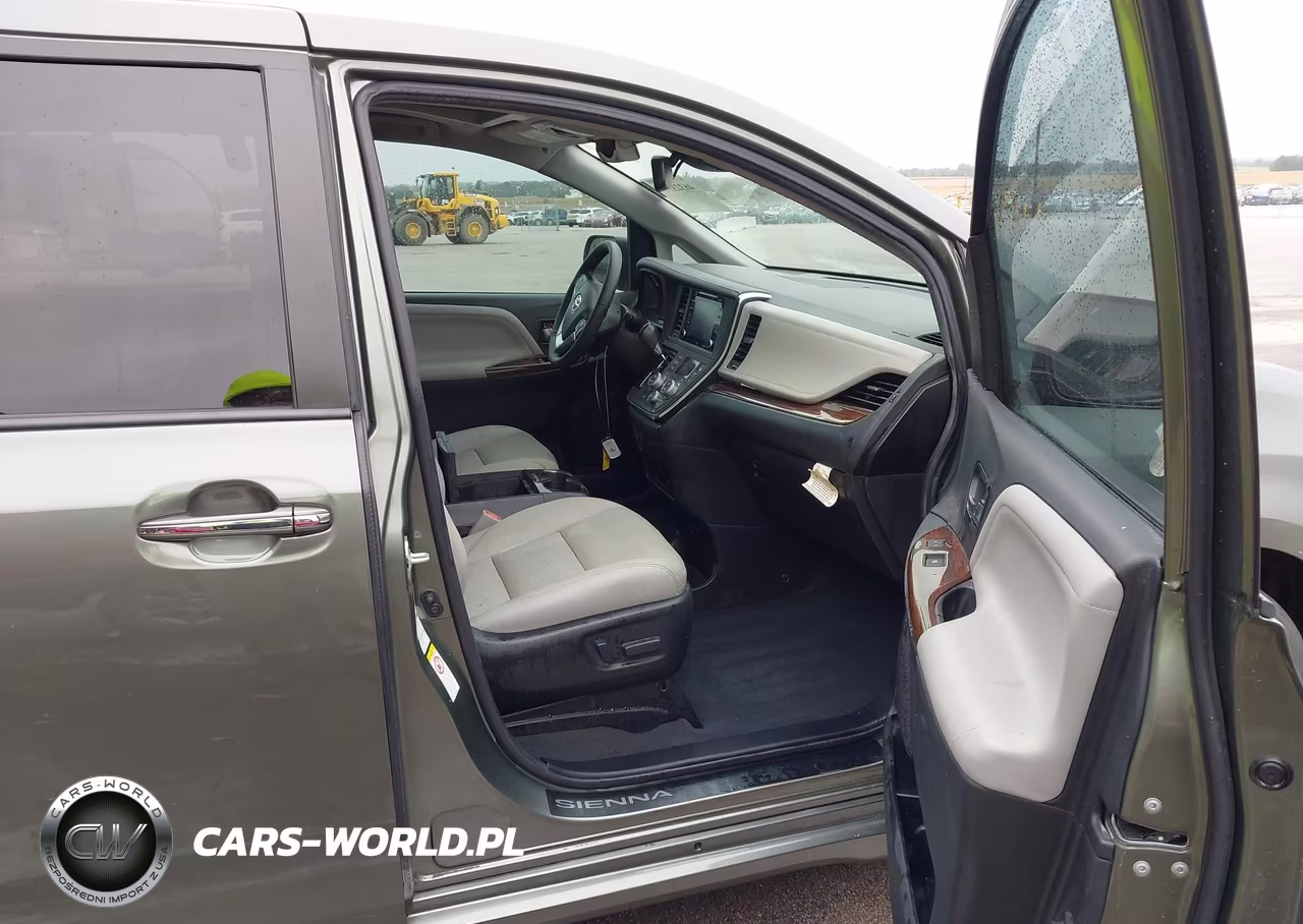 2019 Toyota Sienna Limited Premium 7 Passenger VIN:5TDDZ3DC6KS227996 - 5