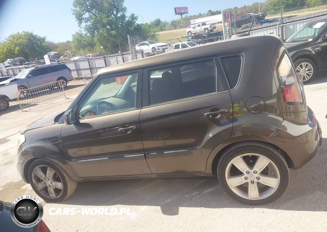 2011 Kia Soul ! VIN:KNDJT2A22B7302925 - 14
