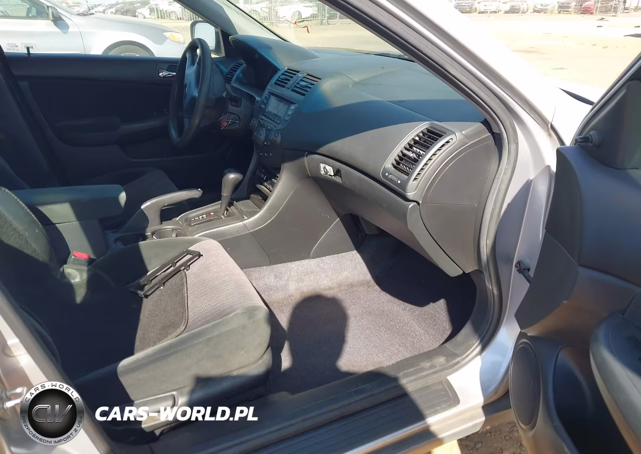 2004 Honda Accord 2.4 Dx VIN:1HGCM56124A045957 - 5