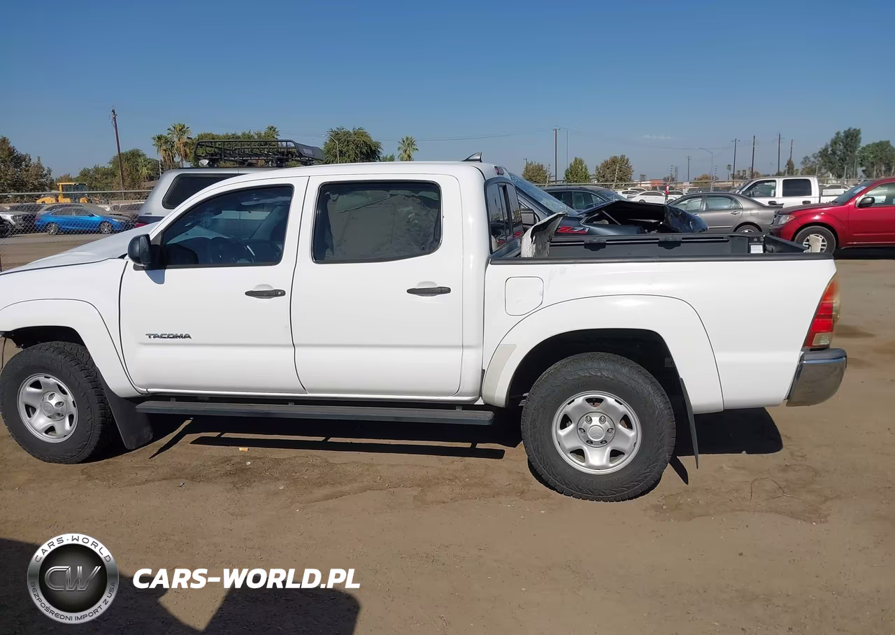 2015 Toyota Tacoma Prerunner V6 VIN:5TFJU4GNXFX078030 - 15