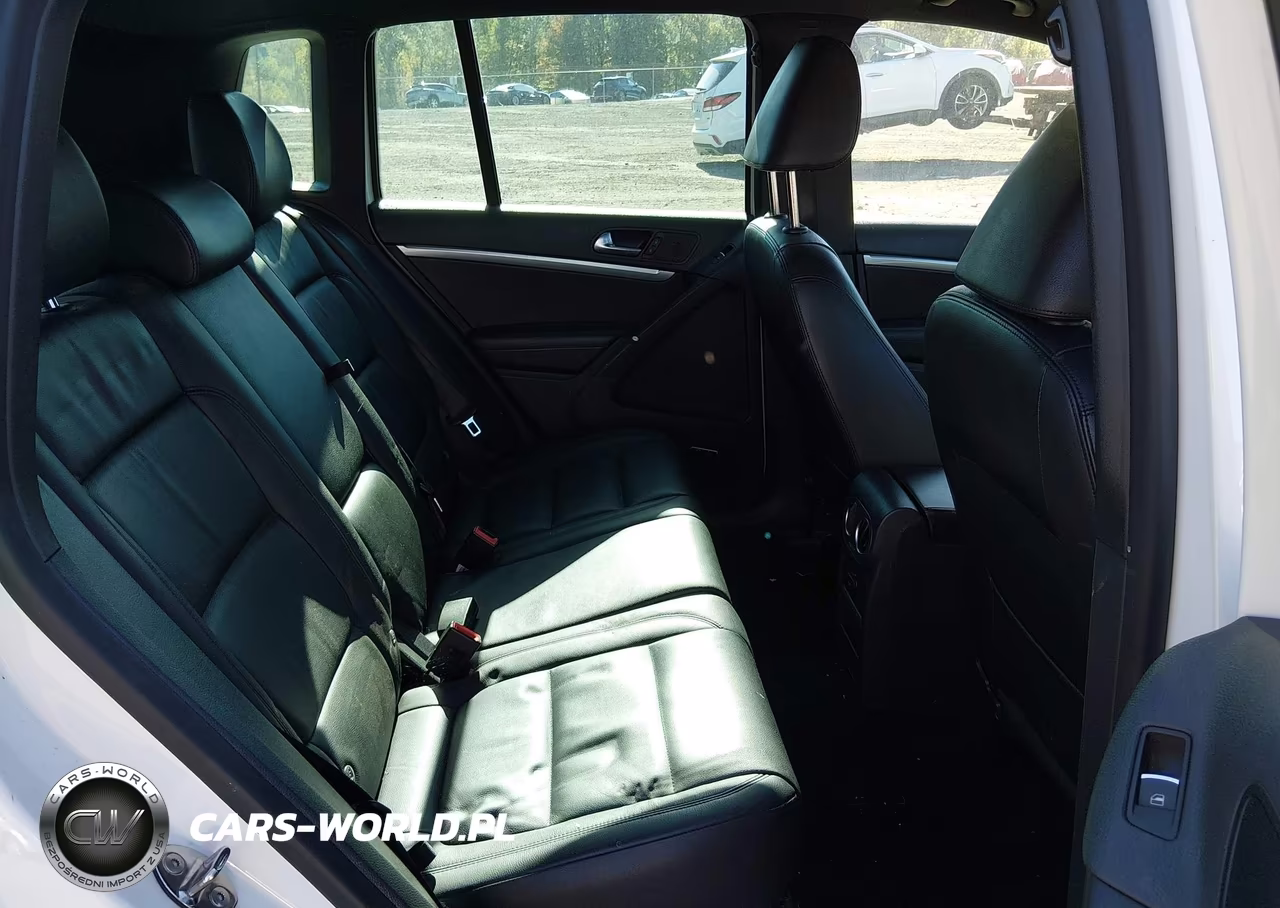 2014 Volkswagen Tiguan R-Line VIN:WVGBV3AX4EW113991 - 8