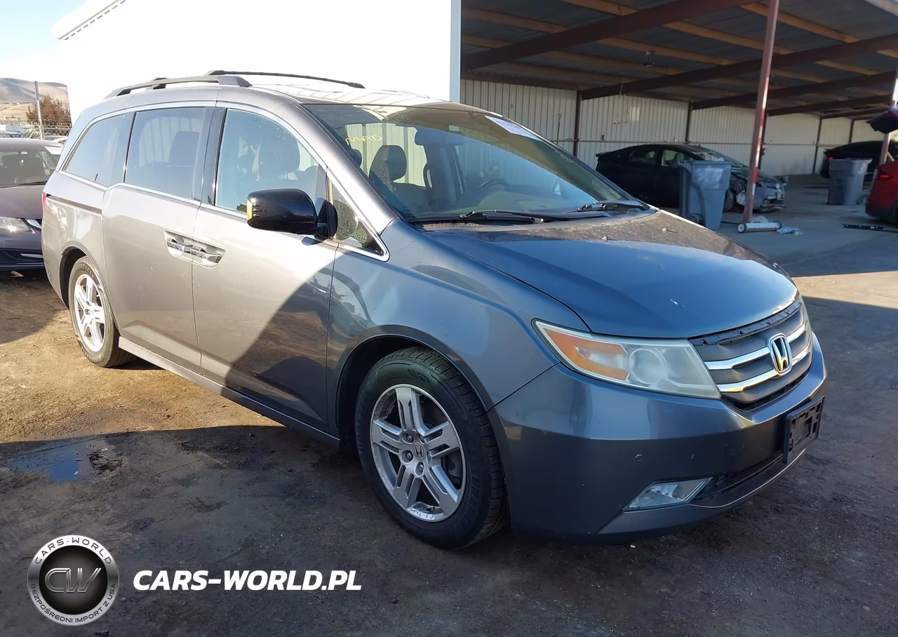 2013 Honda Odyssey Touring-Touring Elite