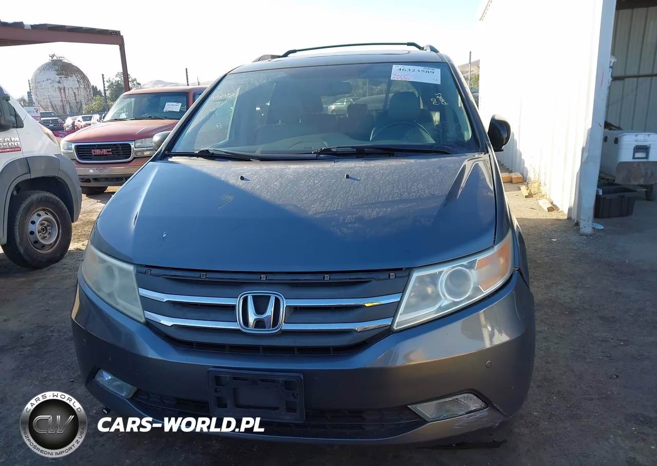 2013 Honda Odyssey Touring-Touring Elite VIN:5FNRL5H96DB018802 - 12
