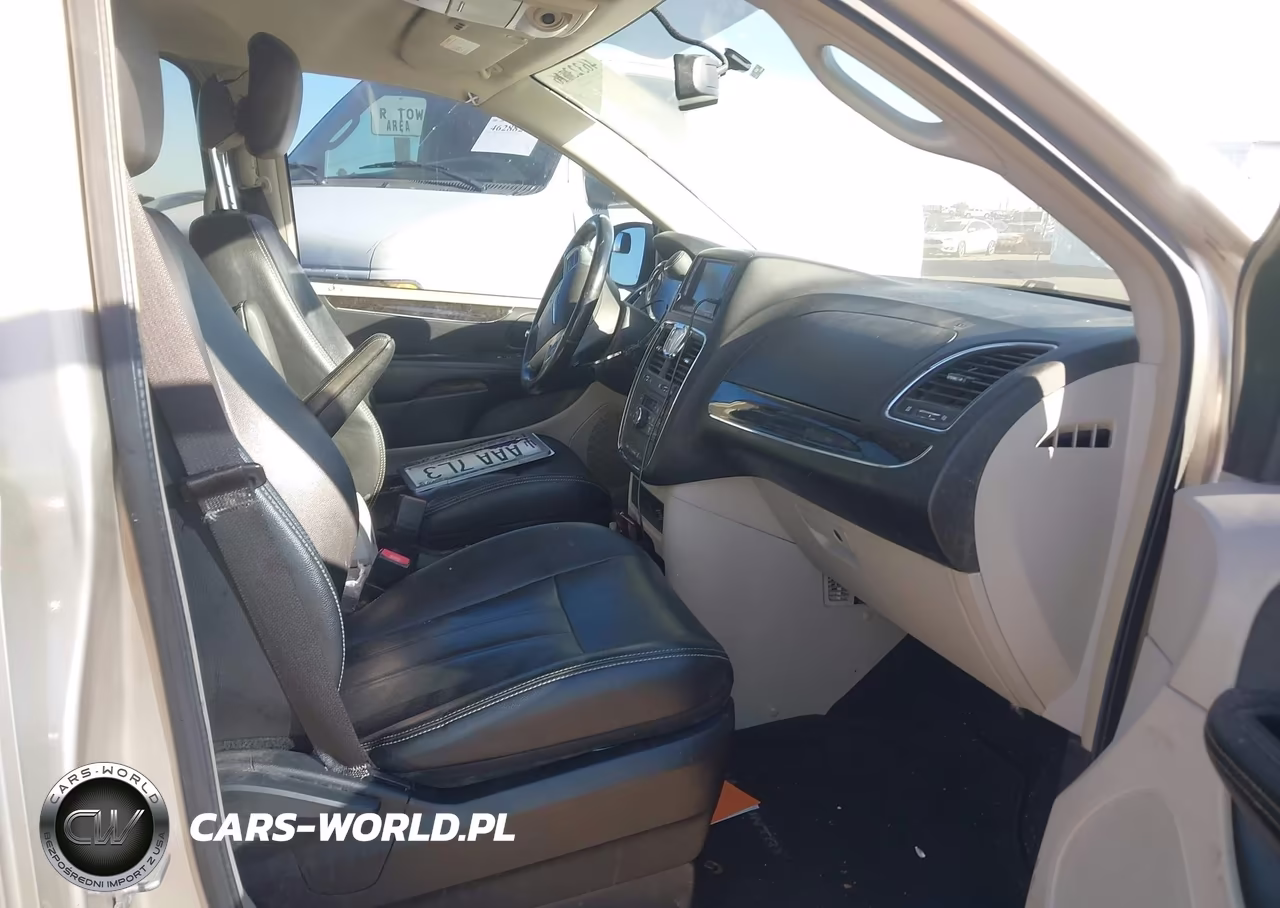 2013 Chrysler Town & Country Touring VIN:2C4RC1BG5DR721005 - 5