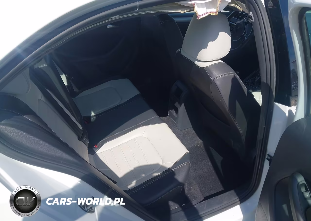 2016 Volkswagen Jetta 1.8T Sport VIN:3VWD17AJ4GM413929 - 8