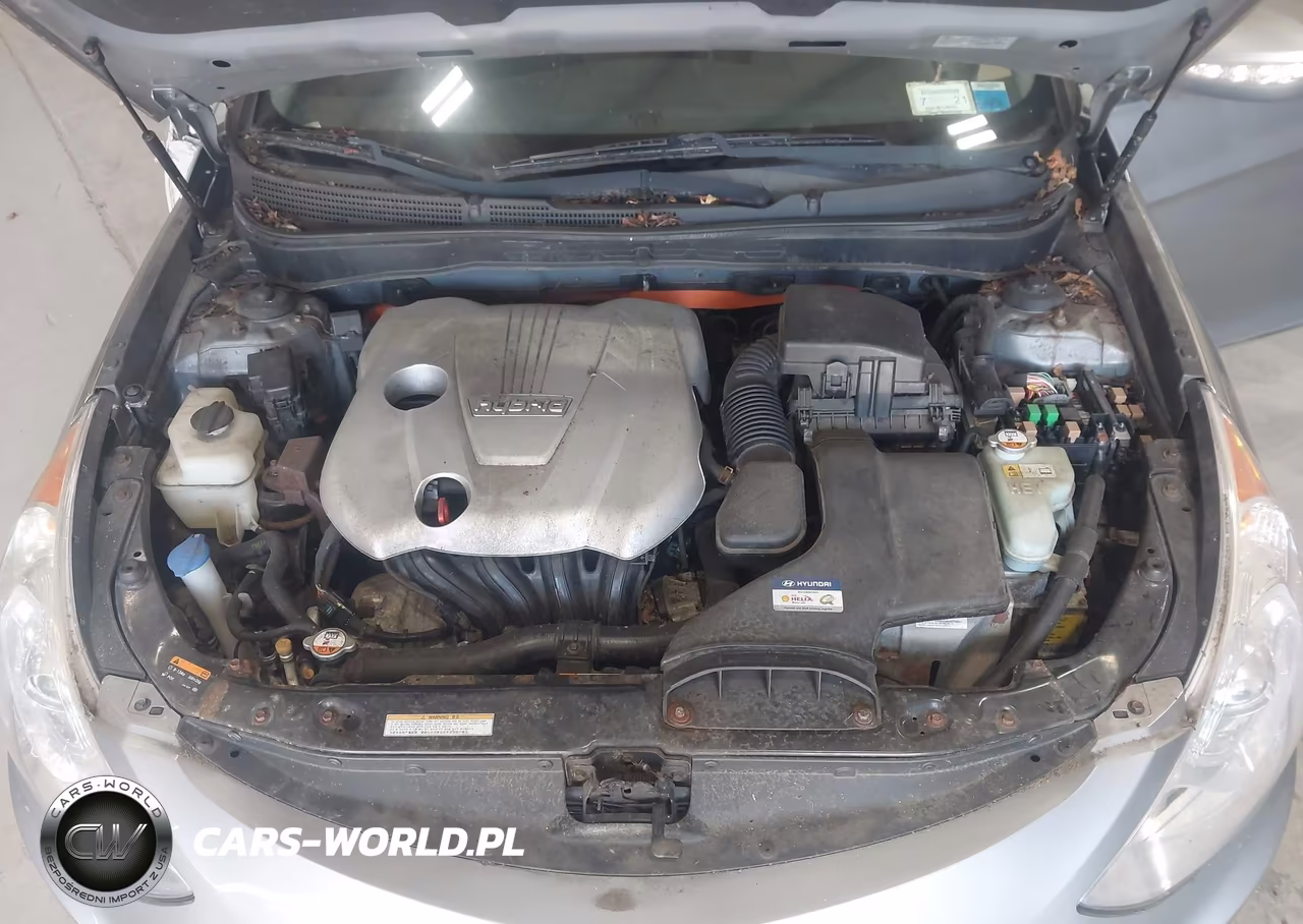 2015 Hyundai Sonata Hybrid VIN:KMHEC4A42FA120158 - 10
