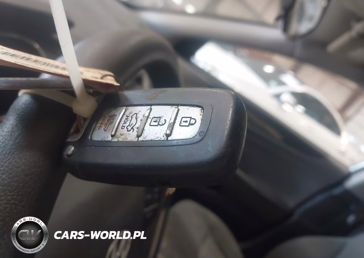 2015 Hyundai Sonata Hybrid VIN:KMHEC4A42FA120158 - 11