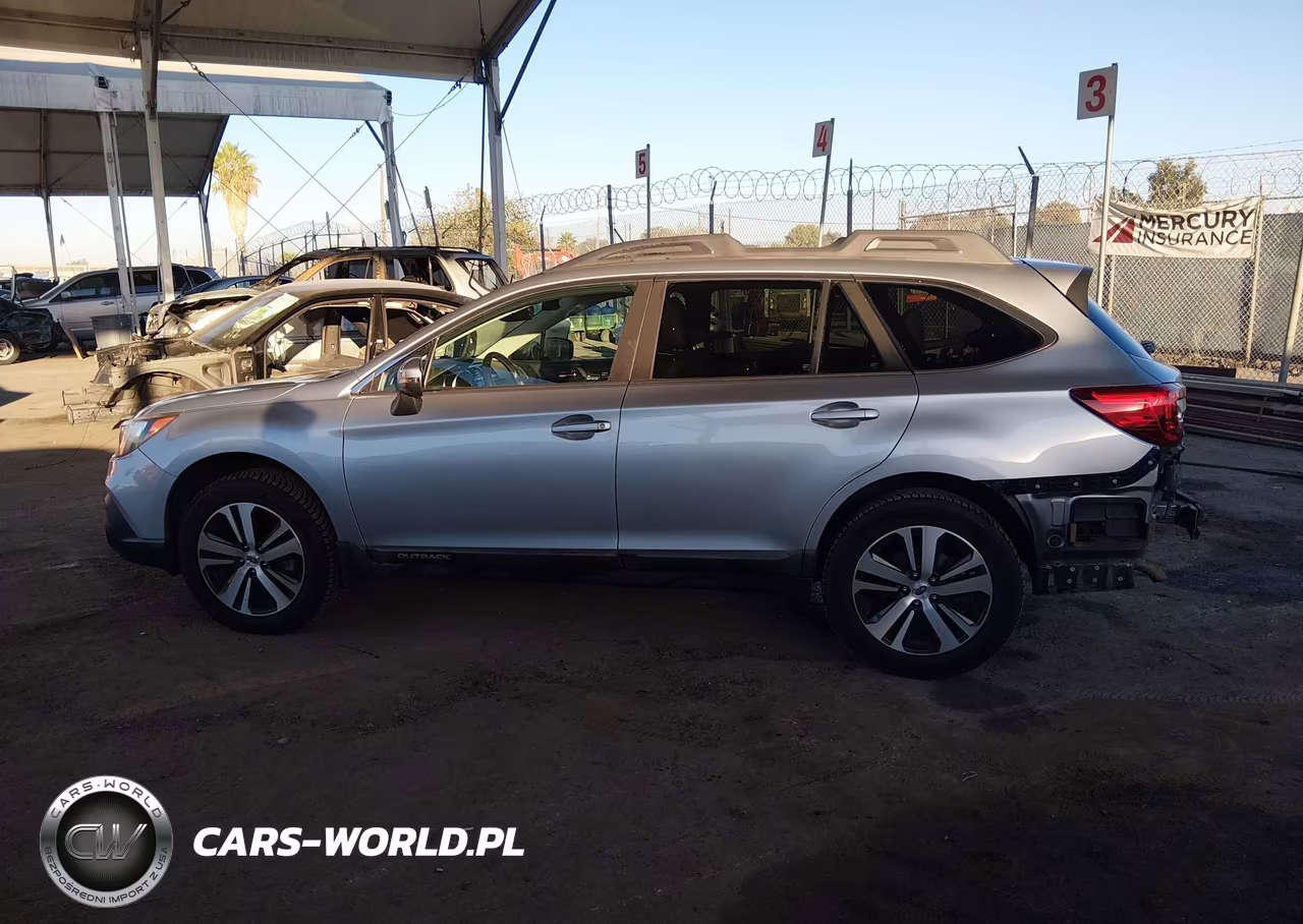 2018 Subaru Outback 3.6R Limited VIN:4S4BSENC9J3252554 - 15