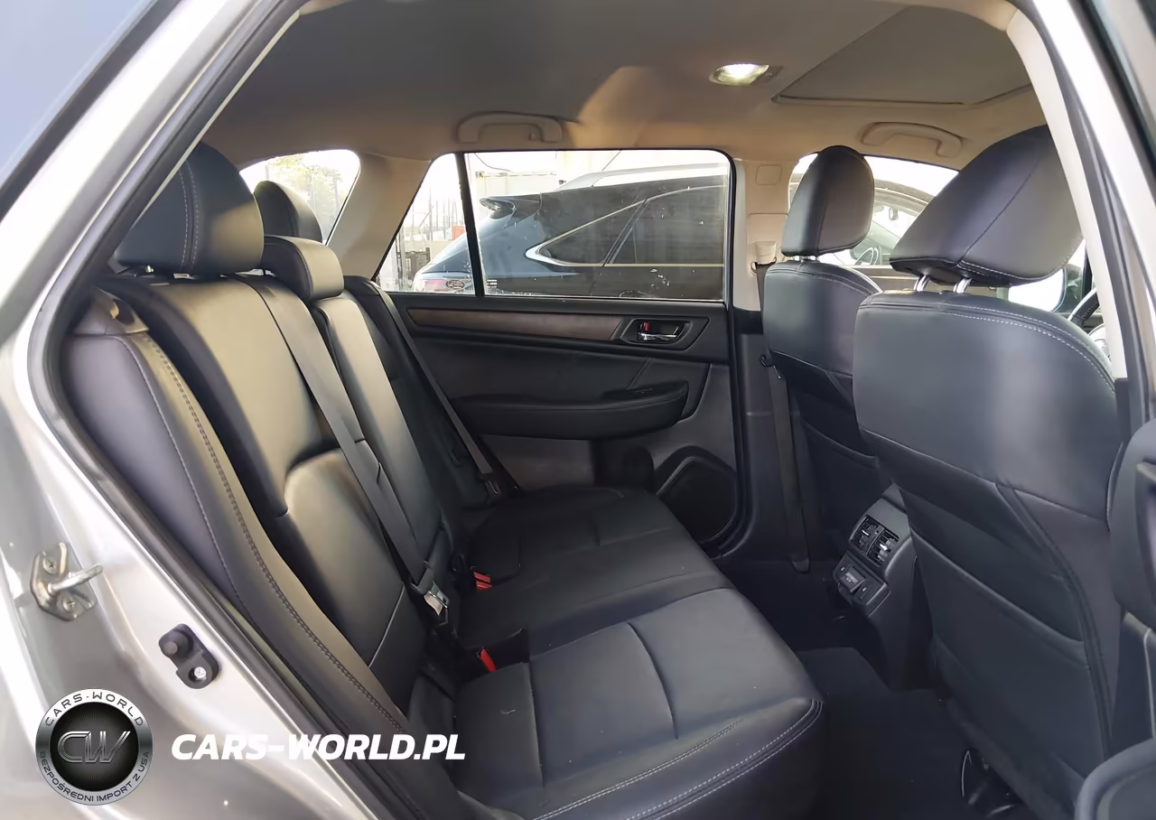 2018 Subaru Outback 3.6R Limited VIN:4S4BSENC9J3252554 - 8