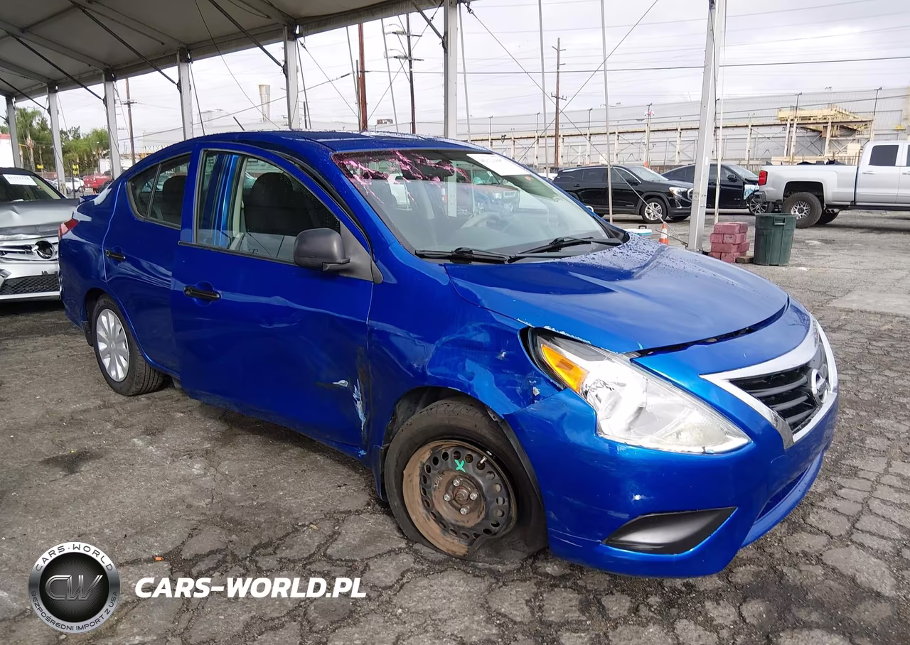 2015 Nissan Versa 1.6 S+