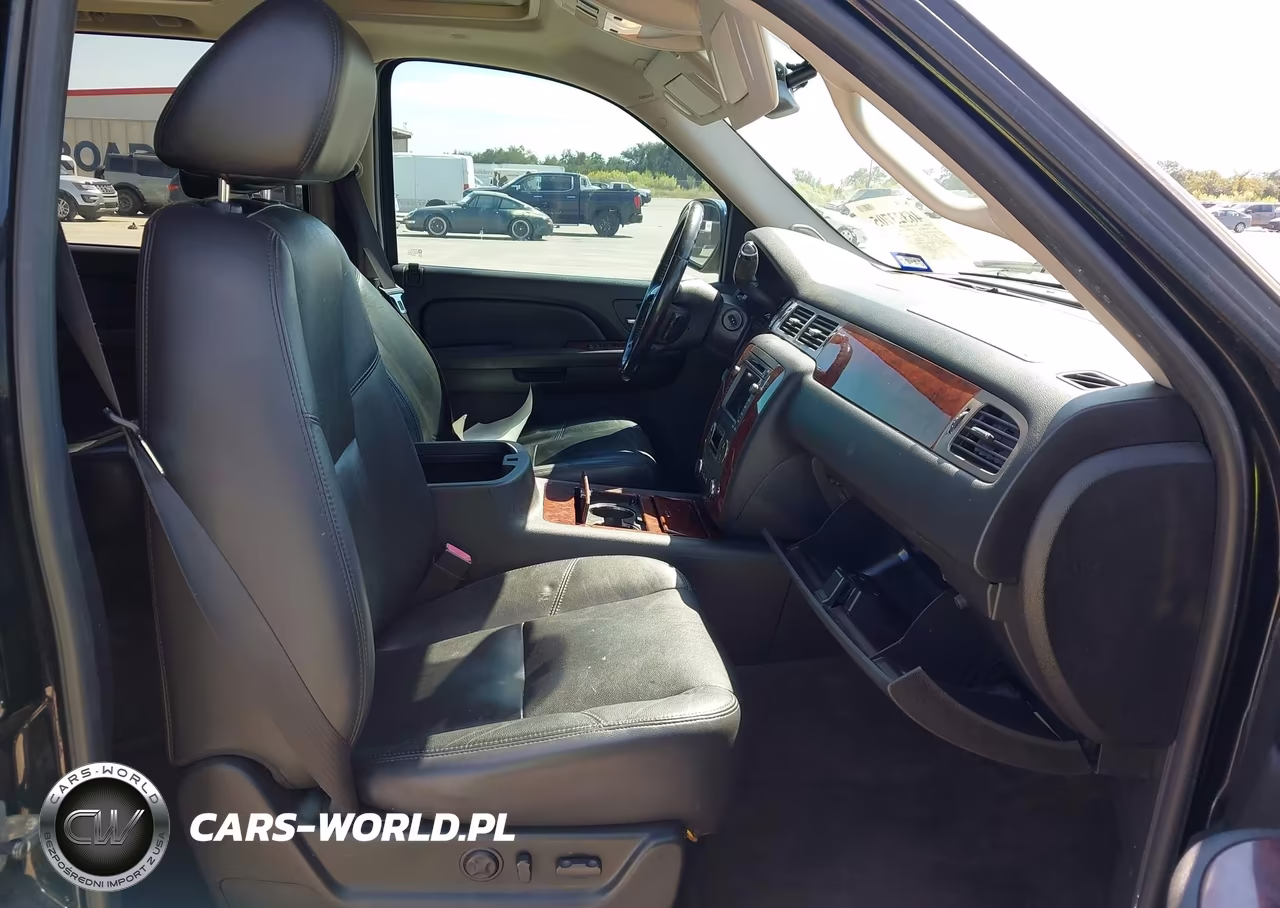 2009 Chevrolet Suburban 1500 Ltz VIN:1GNFK36329R225897 - 5