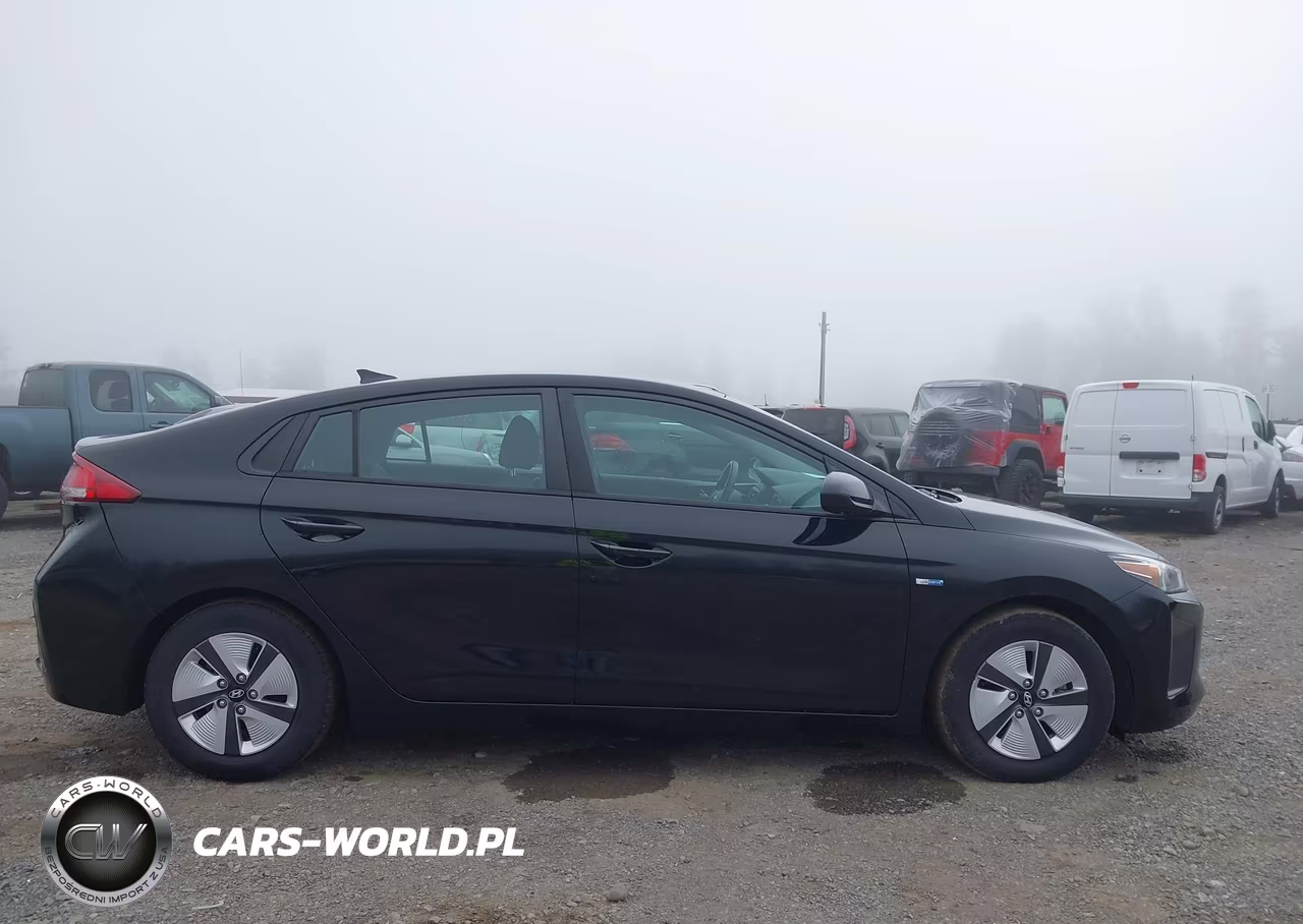 2018 Hyundai Ioniq Hybrid Blue VIN:KMHC65LC9JU075767 - 13