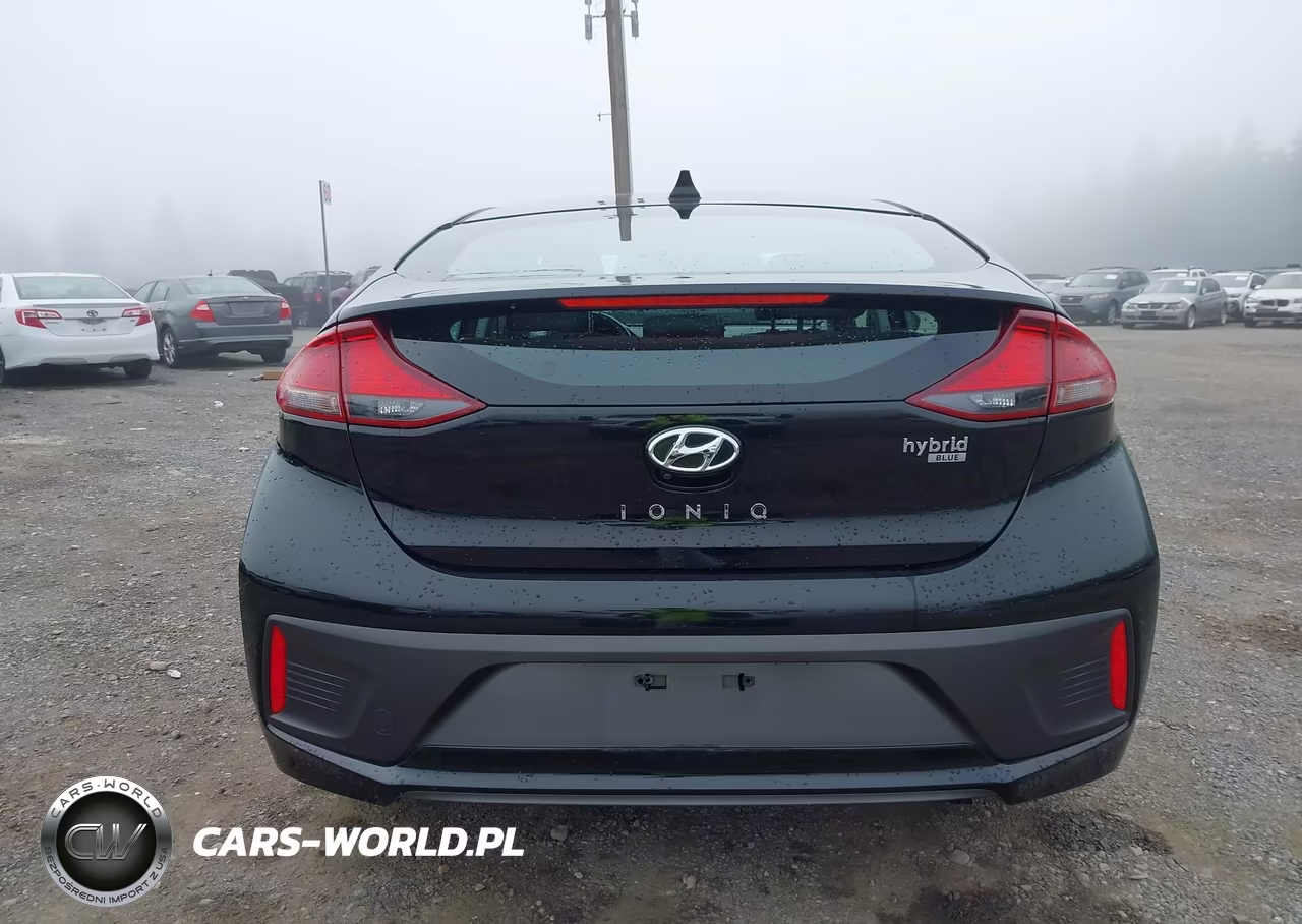 2018 Hyundai Ioniq Hybrid Blue VIN:KMHC65LC9JU075767 - 16